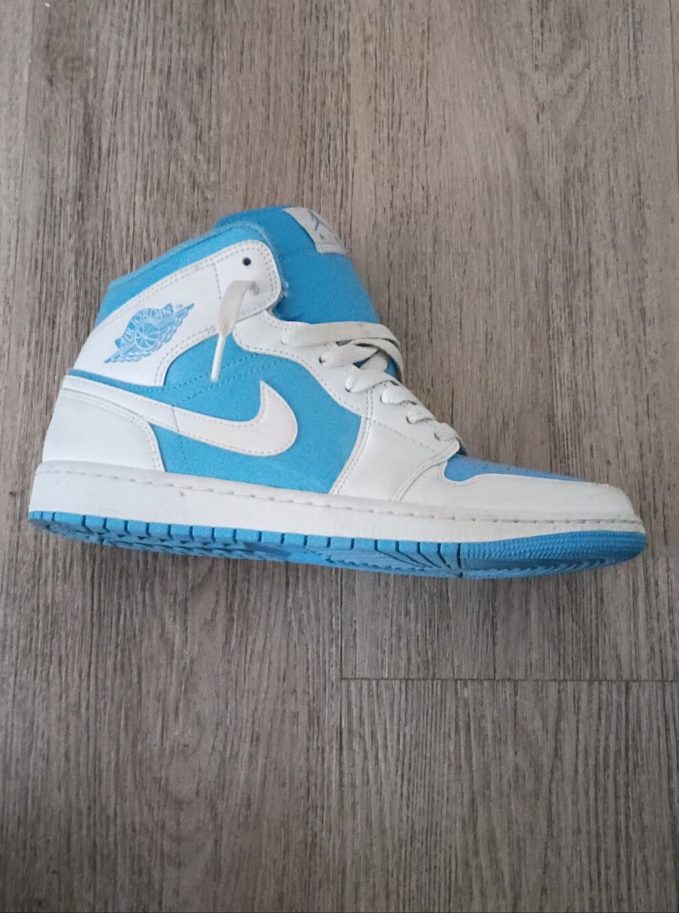 Mens Blue And White Jordan 1 Se Mid